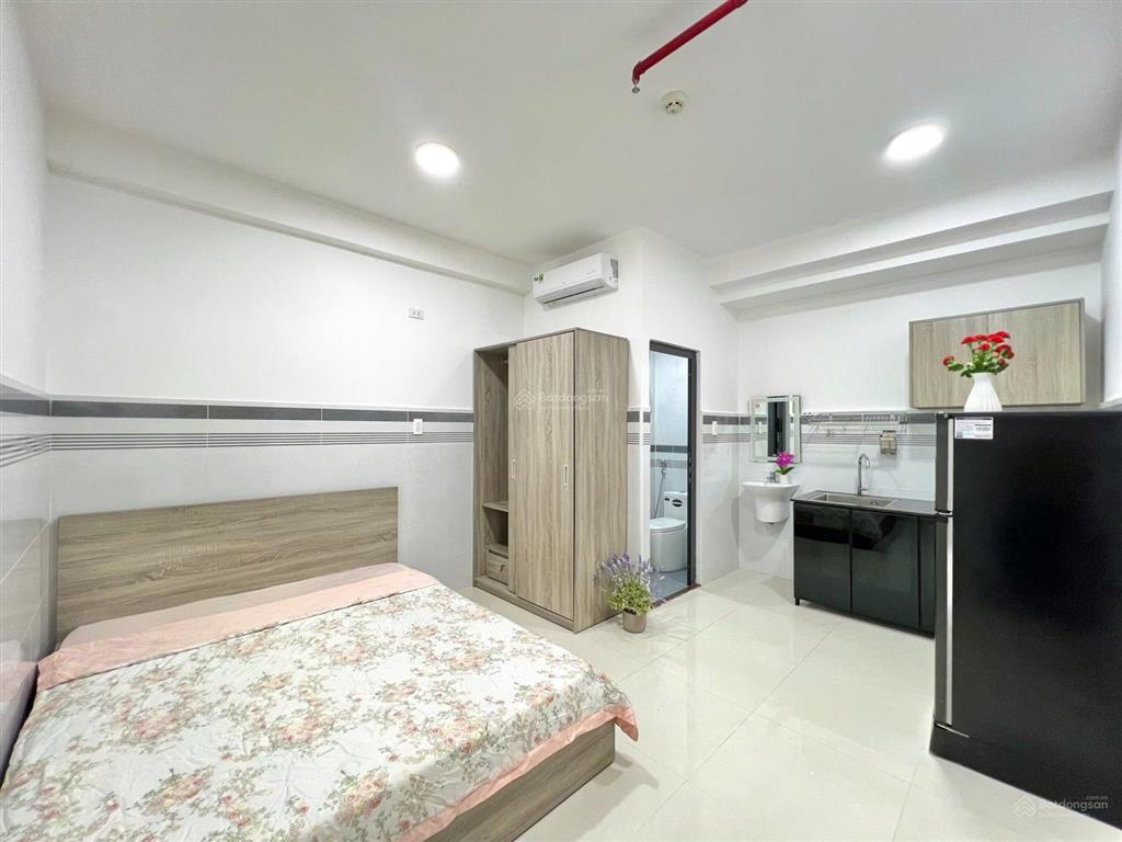 Studio ban công 40m2 ngay đh ntt q12