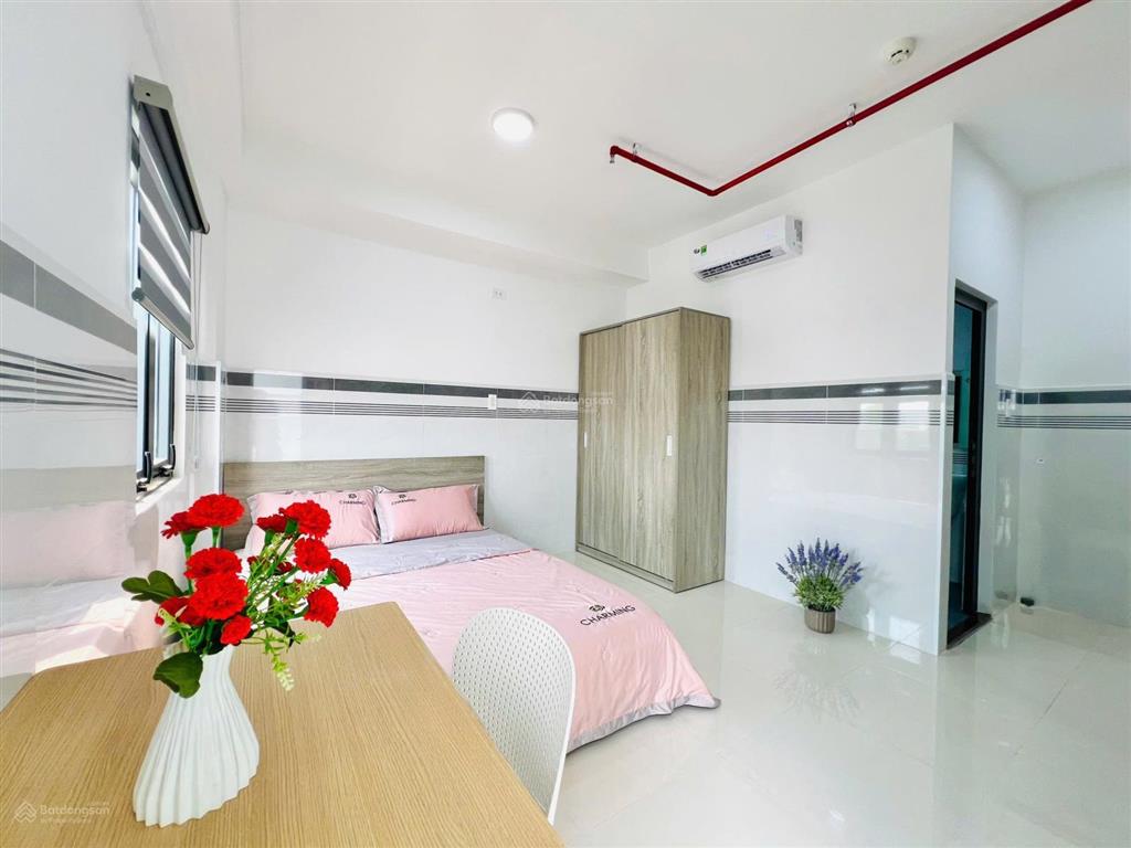 Studio ban công 40m2 ngay đh ntt q12