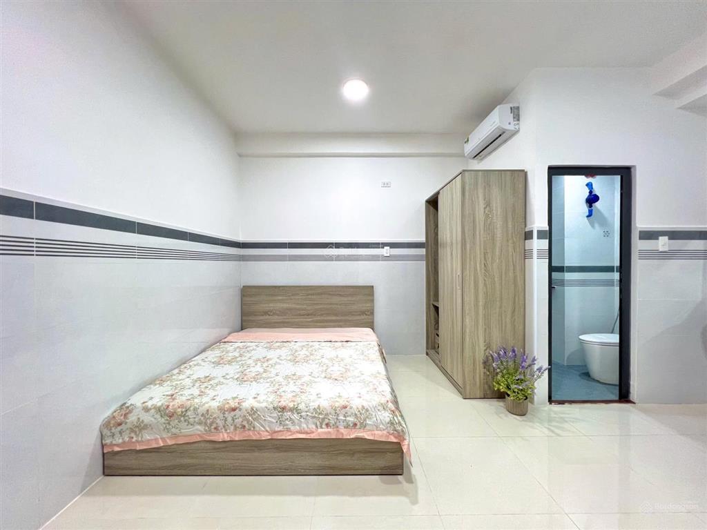Studio ban công 40m2 ngay đh ntt q12