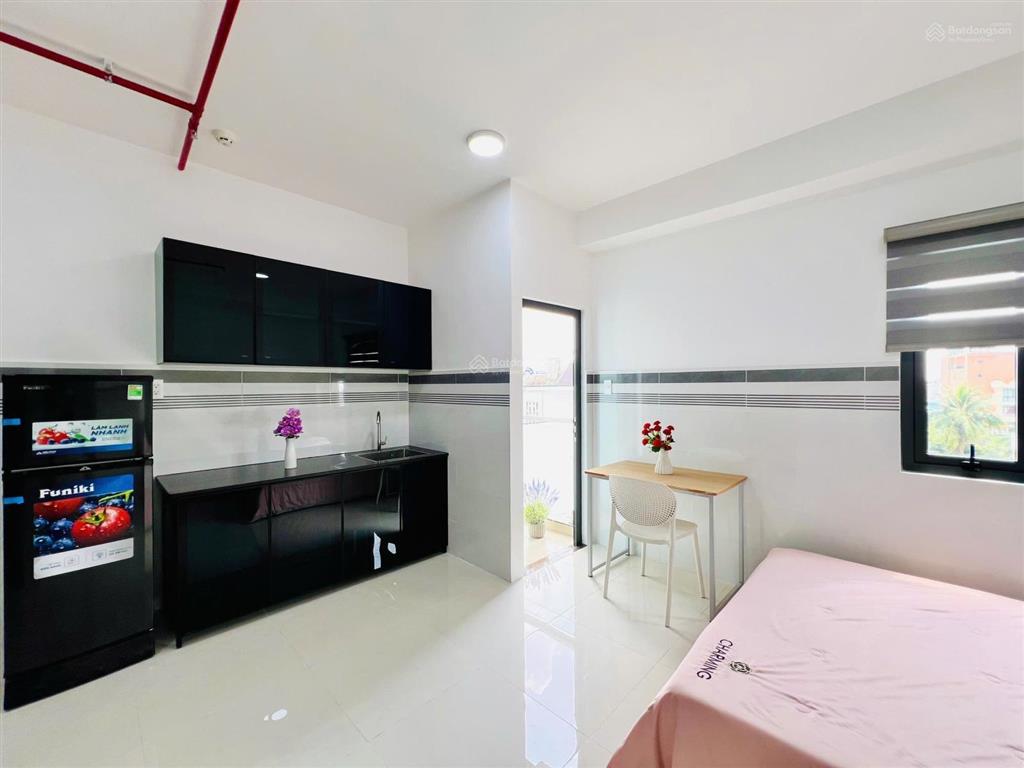 Studio ban công 40m2 ngay đh ntt q12