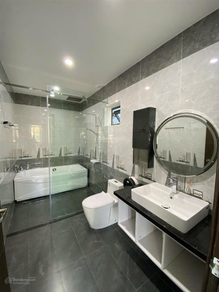 Bán nhanh góc 2 mặt tiền trung tâm thành phố đà nẵng cách biển nguyễn tất thành chỉ vài trăm mét