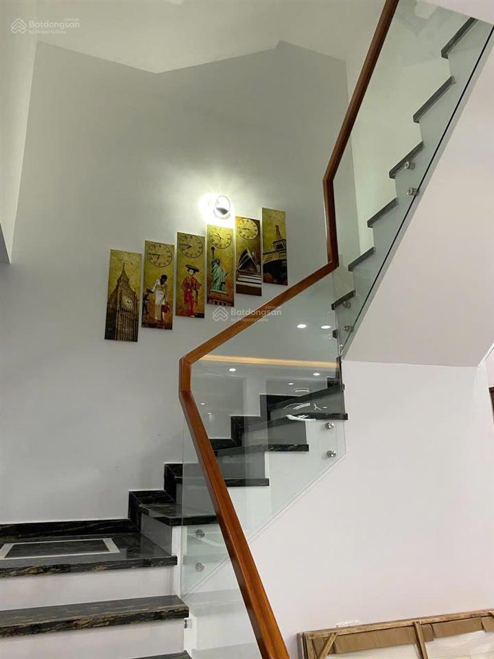 Bán nhanh góc 2 mặt tiền trung tâm thành phố đà nẵng cách biển nguyễn tất thành chỉ vài trăm mét