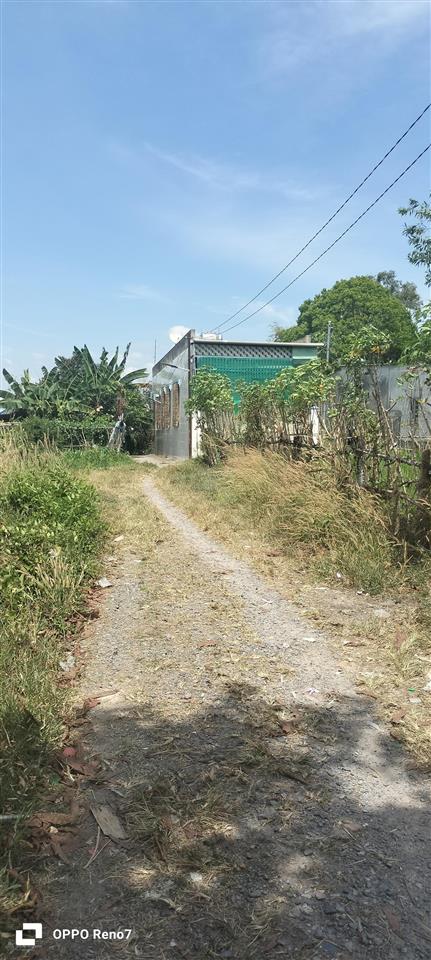 Kẹt vốn cần bán nhanh 251m2 (9,8 x 26) có 127m2 thổ cư