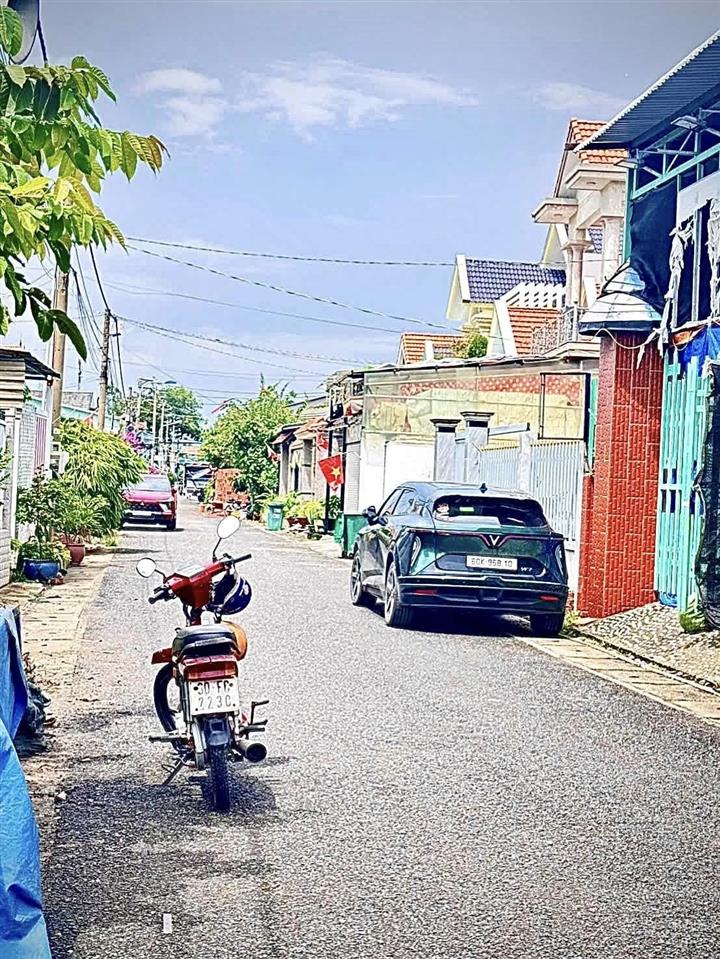Cần bán nhà 1 trệt, 1 lầu hoàn công đầy đủ diện tích 168m2 giá 3,7 tỷ