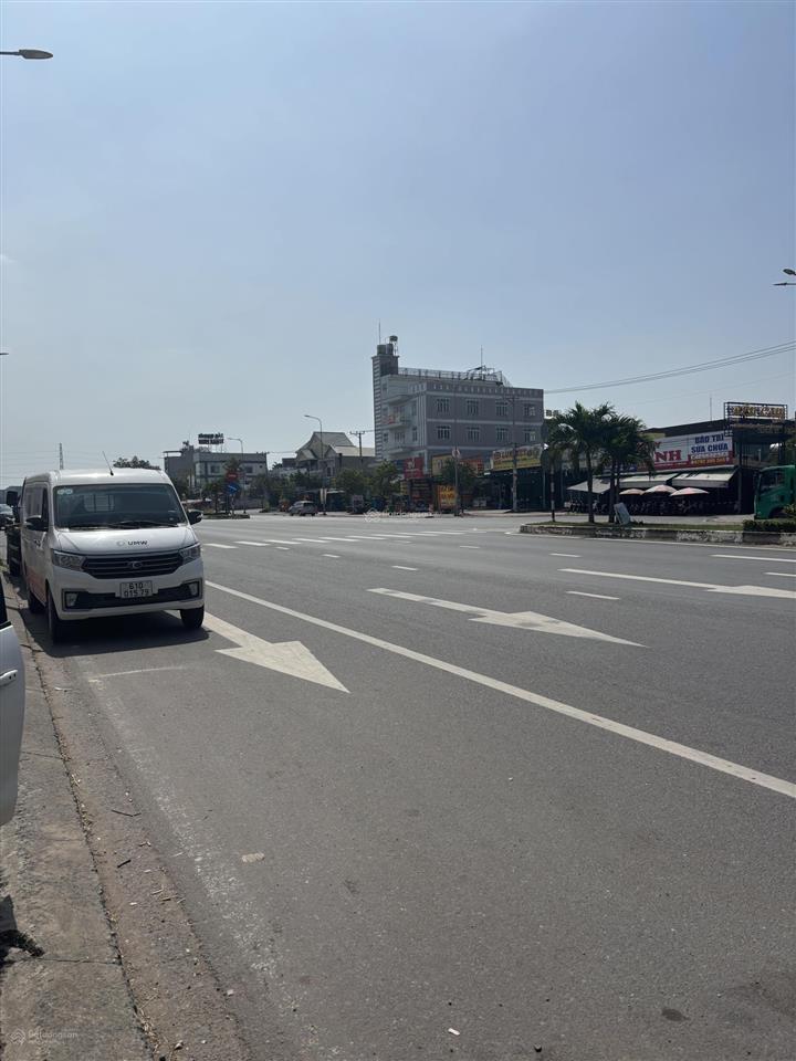 Cần bán lô đất thổ cư 100% đường trần phú ngang 8m , dài 22,5m