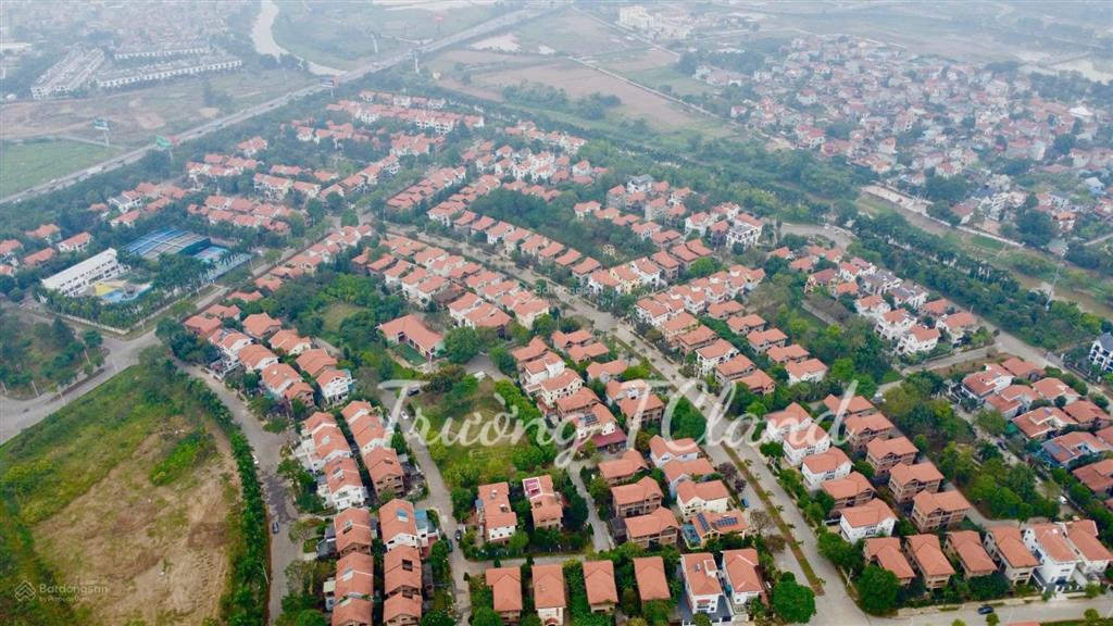 Hàng phân lô f0 nội bài  83m2 đường rộng 4m  hơn 1km ra tới sân bay nội bài