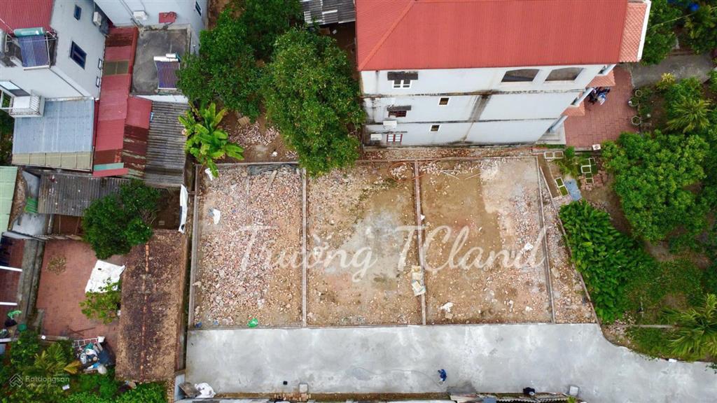 Hàng phân lô f0 nội bài  83m2 đường rộng 4m  hơn 1km ra tới sân bay nội bài