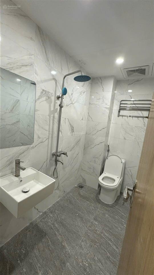 Bán nhà liền kề phương liệt  ô tô tránh  dòng tiền 50tr/th sổ a4 8pn giá đầu tư