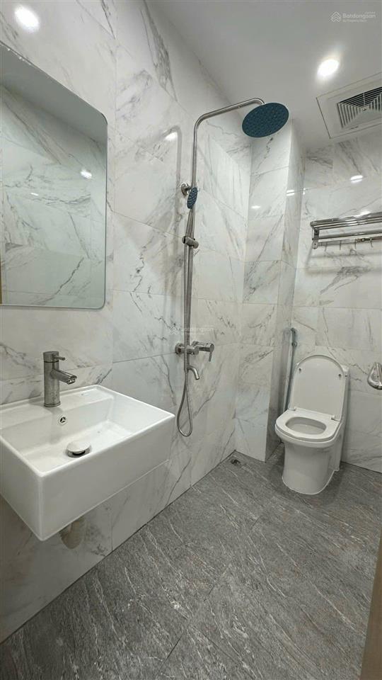 Bán nhà liền kề phương liệt  ô tô tránh  dòng tiền 50tr/th sổ a4 8pn giá đầu tư