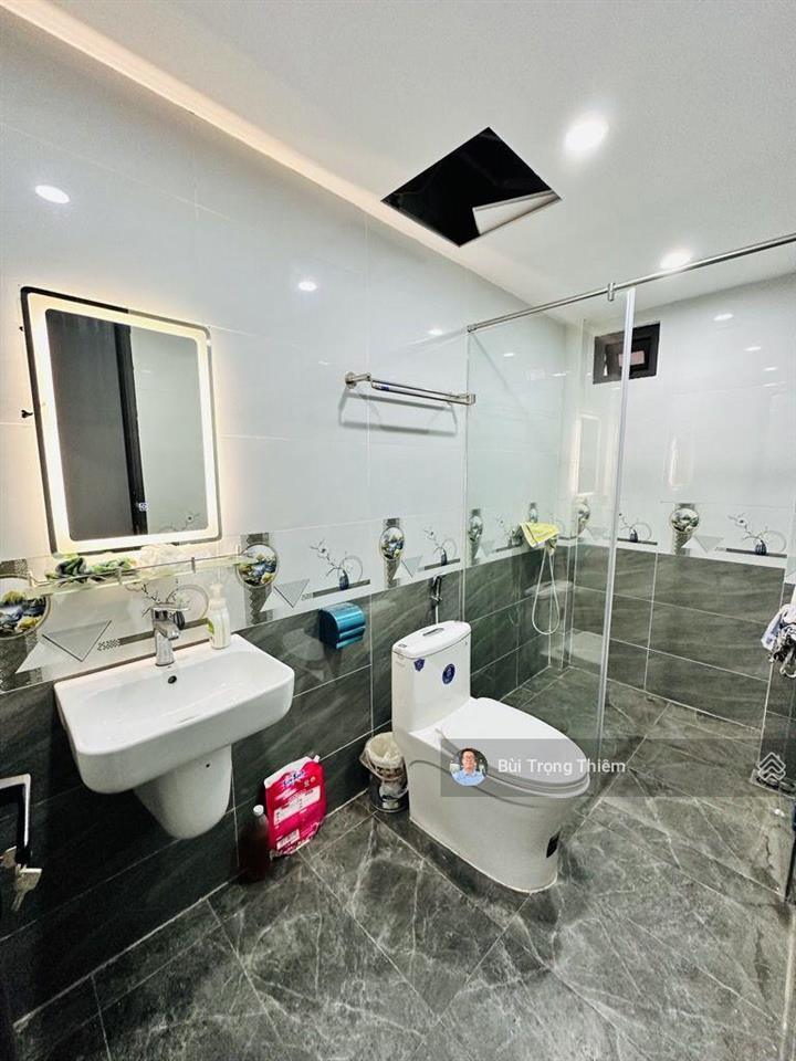 Bán nhà 6 tầng dân xây phố chu huy mân, long biên nội thất đẹp 10m ra ô tô tránh giá 8 tỷ