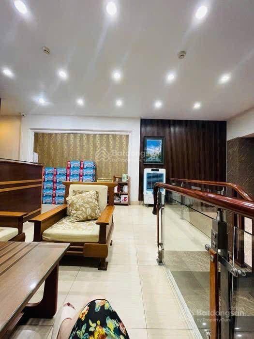 Bán siêu phẩm khách sạn 8 tầng cổ linh, long biên gần 110m dòng tiền khủng 3 tỷ/năm