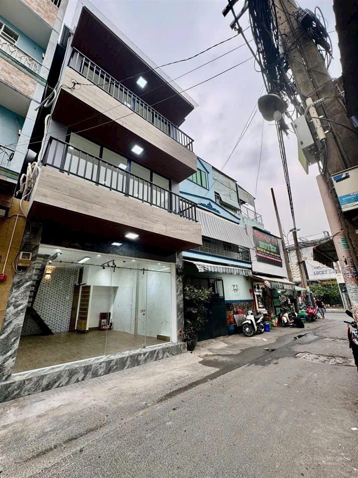 Bán nhà âu cơ q11, mt nội bộ 8m gần lê đại hành, 3 tầng, 30m², 4pn, giảm còn 6.68 tỷ.  0876 410 ***