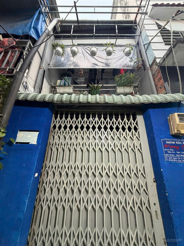 Nhà trung tâm q10 vĩnh viễn p4, hẻm 4m cách mặt tiền 3 bước, 2 lầu, 4.68 tỷ.  0876 410 ***