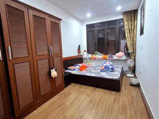 Mặt phố quận đống đa 6 tầng ở kết hợp kinh doanh sổ đỏ riêng giá chưa tới 8 tỷ