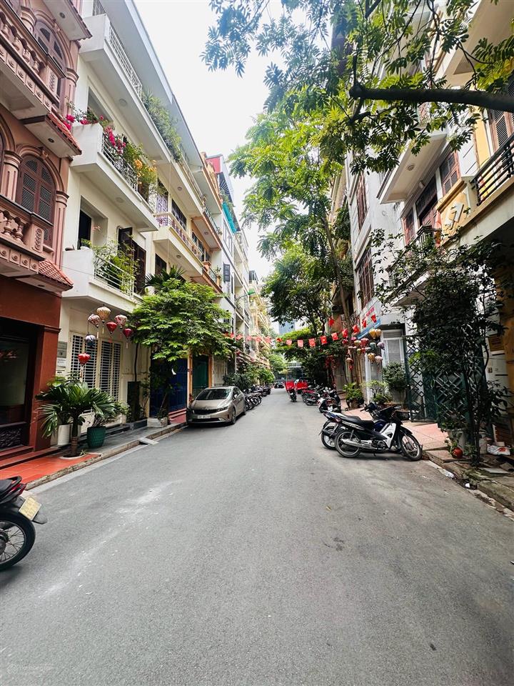 Liền kề đại kim ngay đại từ phân lô đẹp vỉa hè kcbt 55m 5 tầng mt4.2m sổ riêng chỉ nhỉnh 19 tỷ