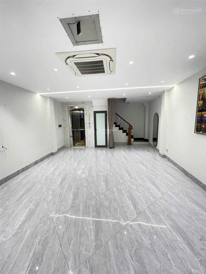 Tòa văn phòng mặt phố bờ sông sét kim đồng xây mới vỉa hè rộng 60m 7tầng thang máy mt4,5m hơn 25 tỷ