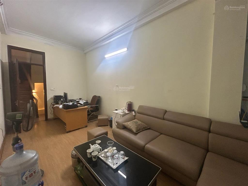 Nhà dân đống đa phố phương mai 30m2 6 tầng ngõ thông kdvp 30m ra ô tô sổ đỏ riêng chỉ 7,45 tỷ