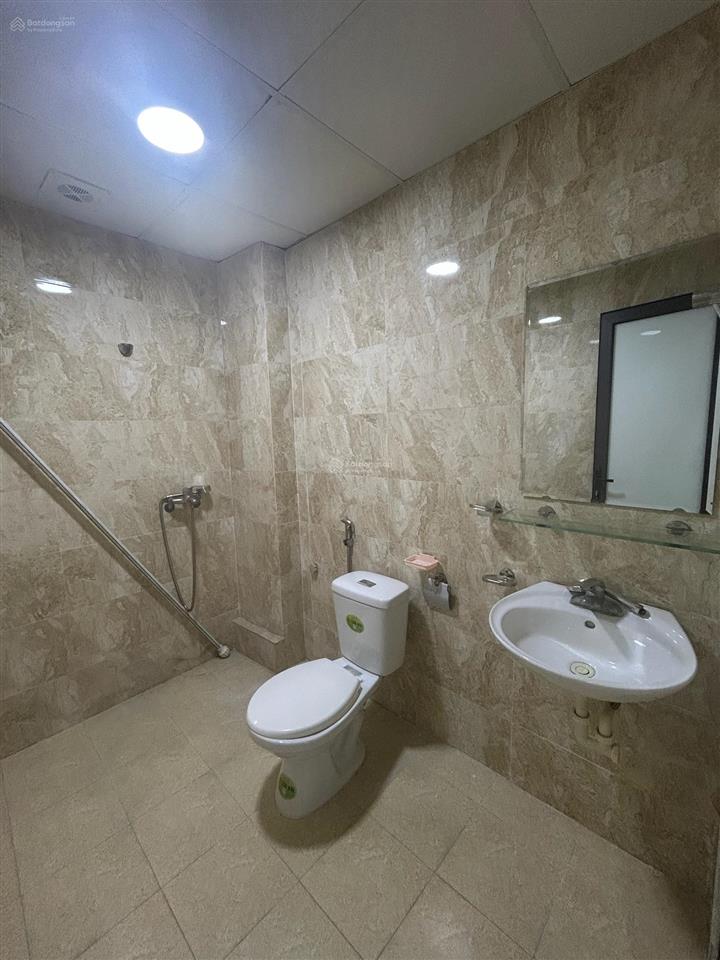 Nhà dân kim giang đại kim ngay trường ngôi sao 35m, 5 tầng, mt 4,5m, hai thoáng ở sướng hơn 6 tỷ