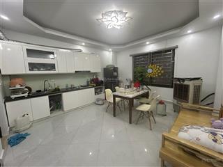 Nhà dân kim giang đại kim ngay trường ngôi sao 35m, 5 tầng, mt 4,5m, hai thoáng ở sướng hơn 7 tỷ