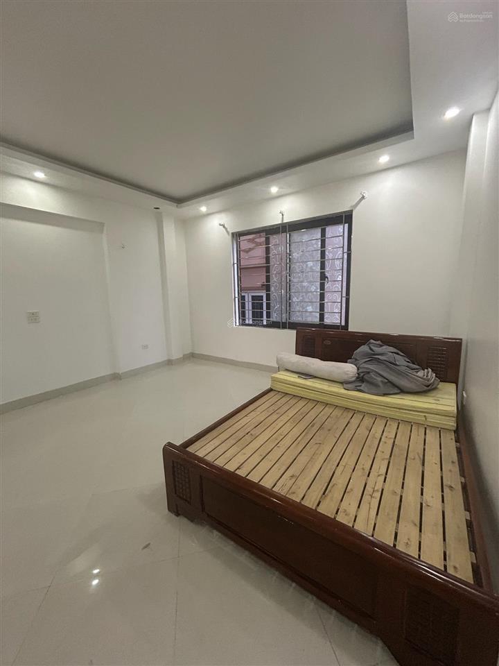 Nhà dân kim giang đại kim ngay trường ngôi sao 35m, 5 tầng, mt 4,5m, hai thoáng ở sướng hơn 6 tỷ