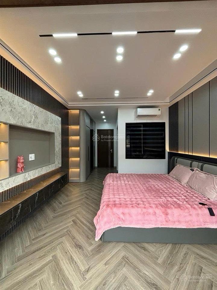 Bán gấp nhà riêng nguyễn đức cảnh hm 45m 6 tầng thang máy mt 5,2m cách phố 2 nhà qh ổn định 12,7 tỷ