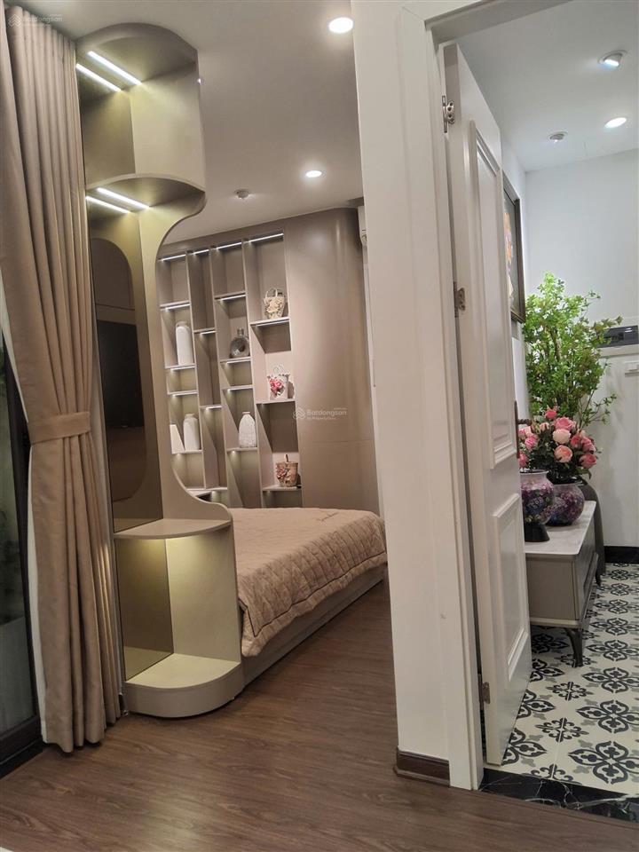Nhà đẹp bạch mai hai bà trưng 40m 5 tầng 4pn full nội thất ở ngay gần phố hơn 11 tỷ sổ đỏ riêng