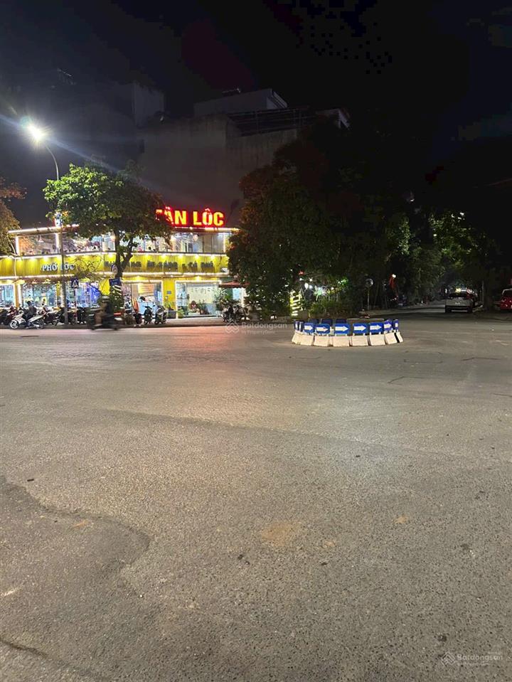 Mặt phố định công 90m 3 tầng mt5m vị trí vàng kd sầm uất bán đất tặng nhà sổ vuông a4 hơn 35 tỷ