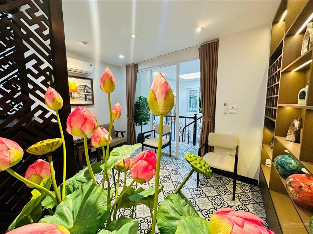 Nhà đẹp phố cổ hai bà trưng phố lò đúc 75m2 4tầng thang máy 6pkk ở kết hợp cho thuê mới hơn 18 tỷ