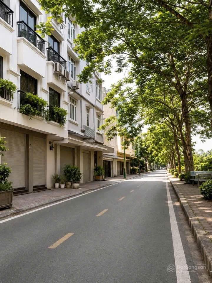 Mặt phố bờ sông sét kim đồng 60m2 7 tầng mt 4,5m, kdvp đỉnh vỉa hè ô tô tránh nhà mới hơn 25 tỷ