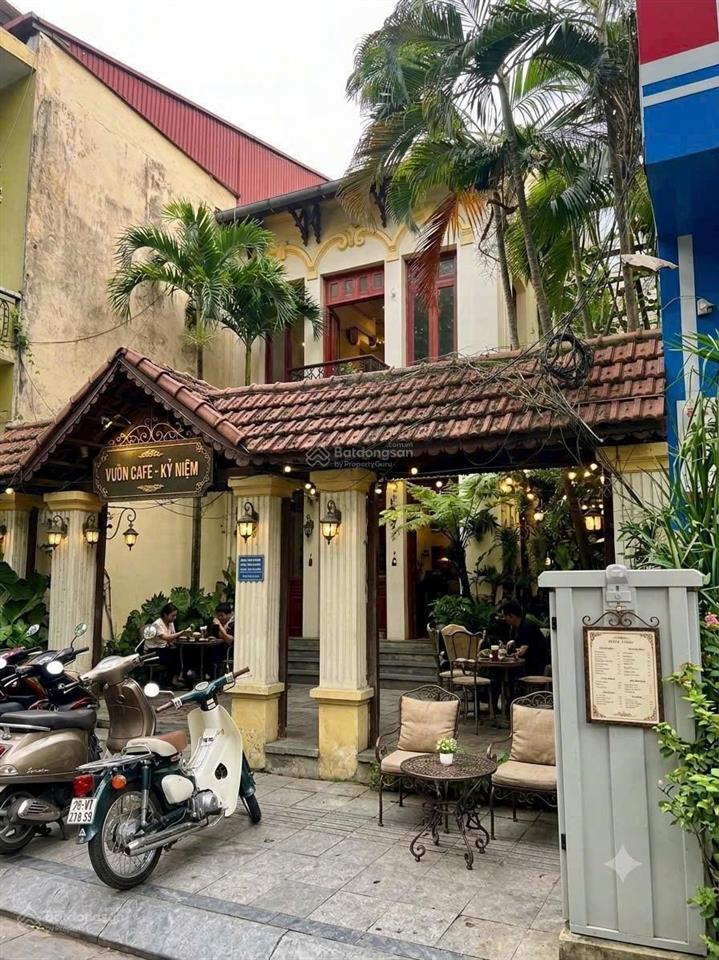 Cho thuê mặt bằng kd 2 mặt phố và mặt hồ trúc bạch 300m2 phù hợp kd cafe nhà hàng lớn... 135tr/th