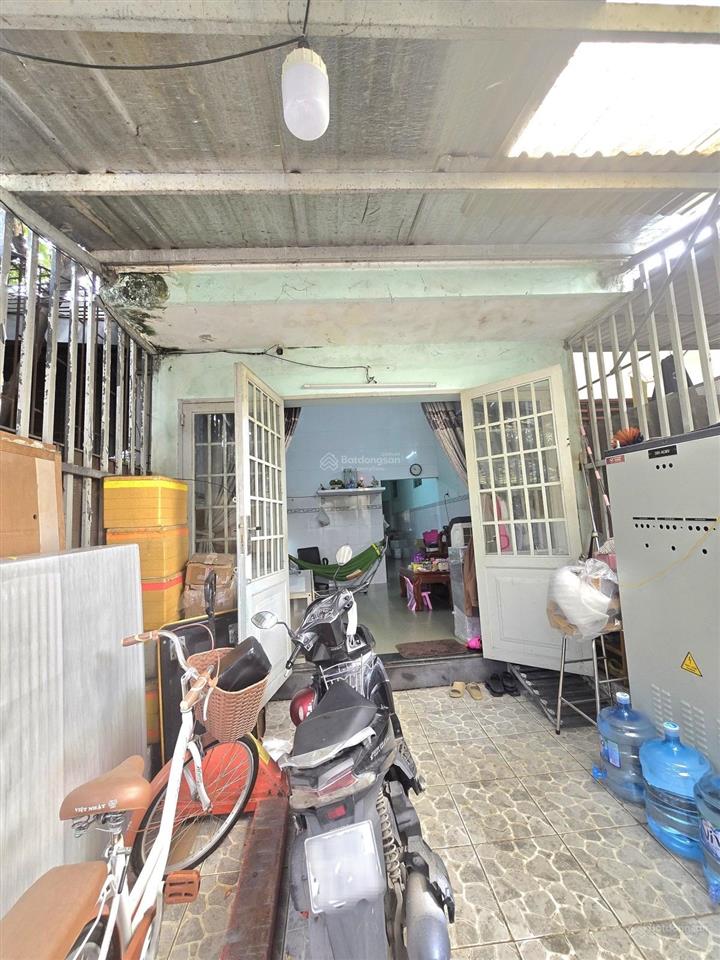 Nhà cấp 4 hẻm 7 chỗ đường 11 trường thọ,sát ga metro khu đô thị nén 160ha chỉ 6 tỷ hơn xíu