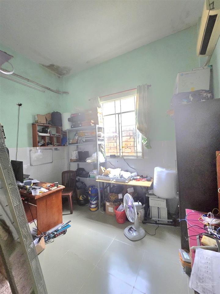 Nhà cấp 4 hẻm 7 chỗ đường 11 trường thọ,sát ga metro khu đô thị nén 160ha chỉ 6 tỷ hơn xíu