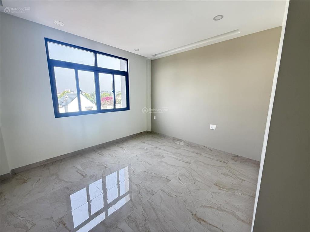 Nhà 5 tầng 6pn mặt tiền kinh doanh đường phạm văn đồng, phường thủ đức