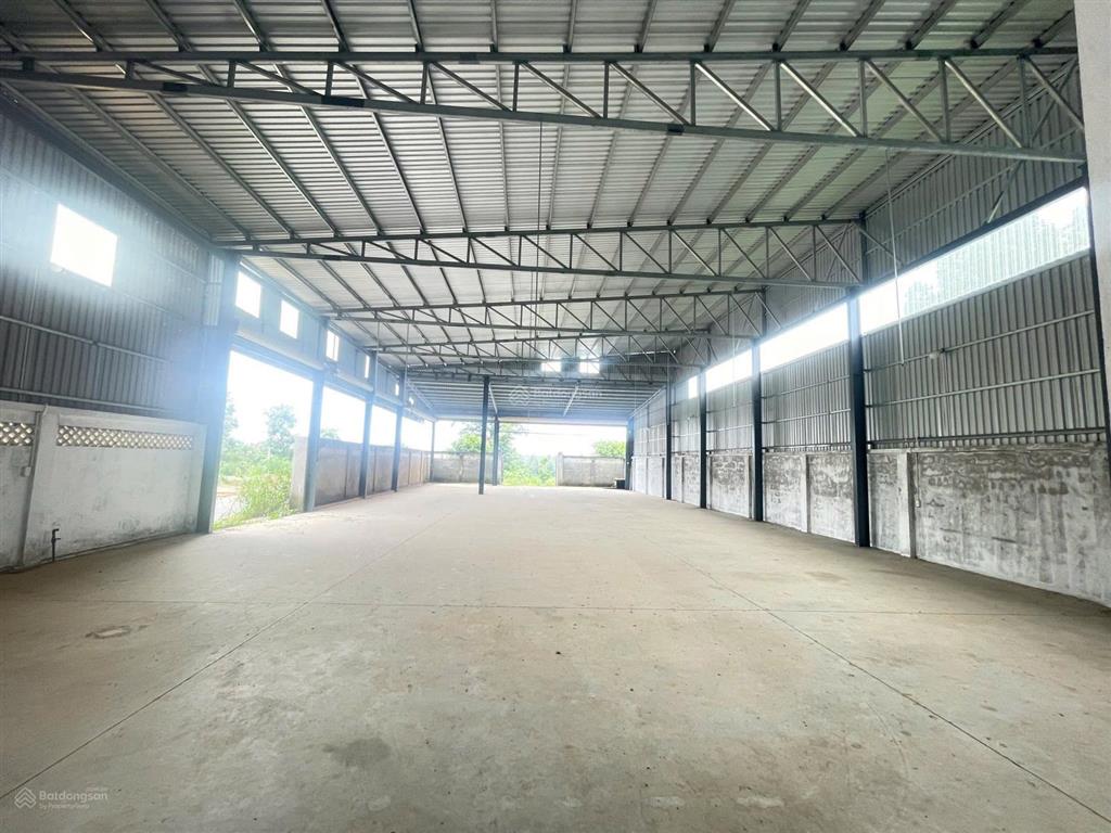 Bán nhà xưởng hl609 phú an lô góc dt 15x40m, thổ cư 260m2. có xưởng mới xây hết đất