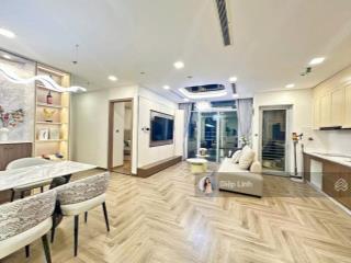 Chính chủ cho thuê gấp căn hộ diện tích 90m2 full nội thất decor giá 19.8 tr/th.  0775 219 ***