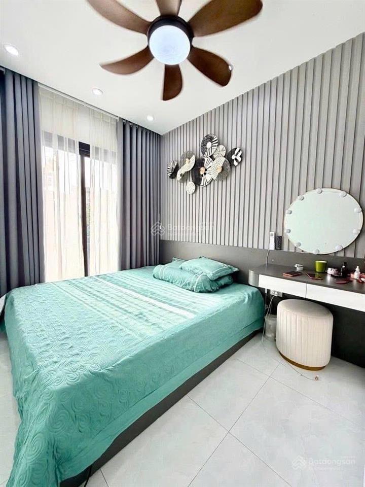 Nhà đẹp âu cơ full nội thất, dt 35m2  3 tầng  mt 5m