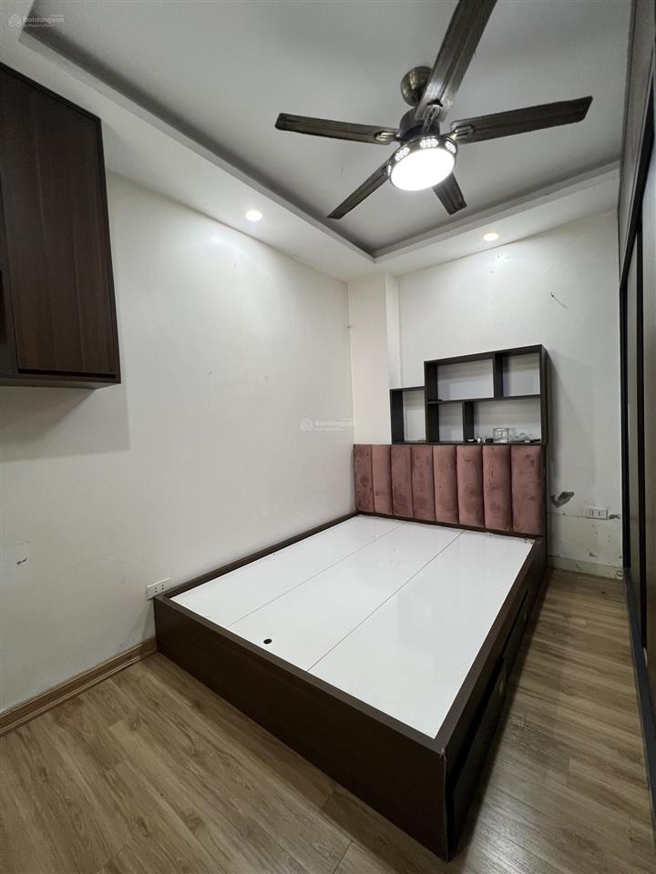 Hơn 2 tỷ nhà tây hồ, 100m ra hồ tây căn hộ ccmn trích sài, tây hồ