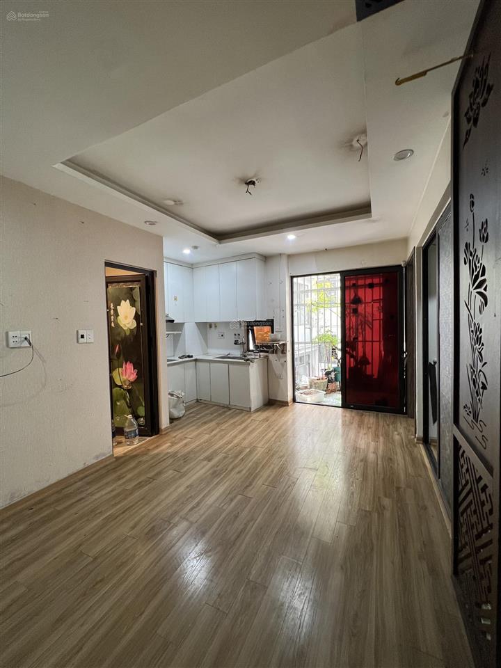 Hơn 2 tỷ nhà tây hồ, 100m ra hồ tây căn hộ ccmn trích sài, tây hồ