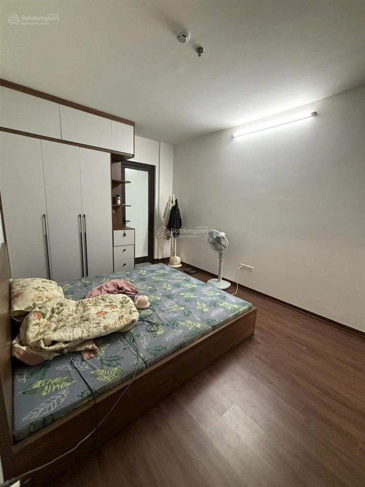 Tôi cần bán căn hộ ecohome 3, diện tích 62m2 2pn 2vs, nội thất 400tr, giá 4,x tỷ