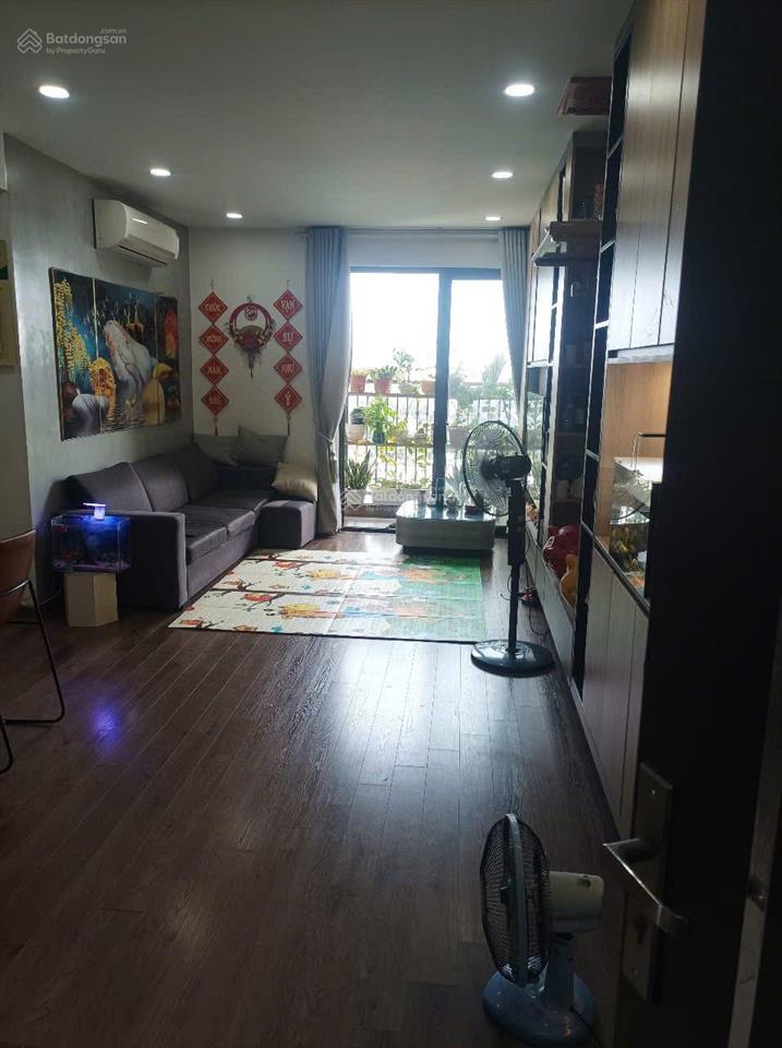 Tôi cần bán căn hộ ecohome 3, diện tích 62m2 2pn 2vs, nội thất 400tr, giá 4,x tỷ