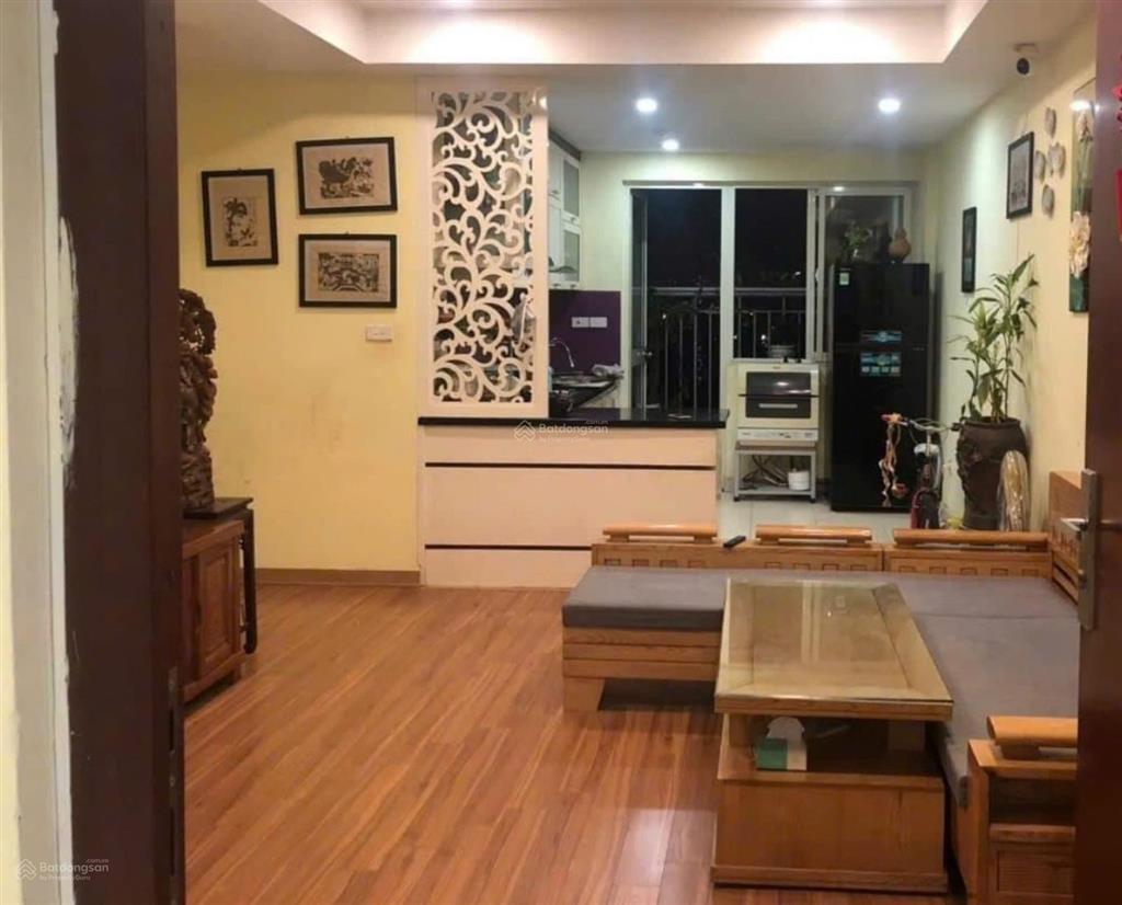 Chị tôi cần bán ch ecohome 2, dt 69m2, căn góc 2pn, 2wc, giá 4,4xtỉ