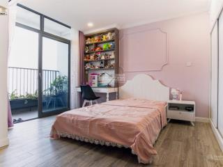 Bán căn 3 phòng ngủ giá 9,3 tỷ, full nội thất đẹp ở ngay, discovery complex, 0982 281 ***