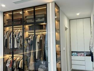 Chính chủ cần bán nhanh căn 2 phòng ngủ, 72m2 giá 5.2 tỷ full nội thất đẹp ở ngay, rẻ nhất khu vực