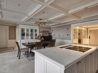 Bán penthouse duplex cực vip, 327m2 giá 38 tỷ, discovery complex, biệt thự trên không 0982 281 ***