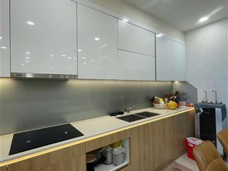 Bán căn 3 phòng ngủ 85m2 giá 6.8 tỷ, nhà đẹp ở ngay, căn góc view hồ cực đẹp