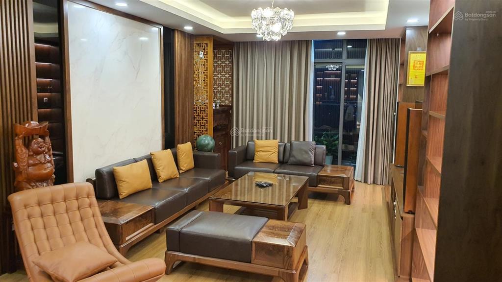 Bán căn hộ 3phòng ngủ, giá siêu rẻ 12,8 tỷ, 148.5m2, toà discovery complex, 302 cầu giấy