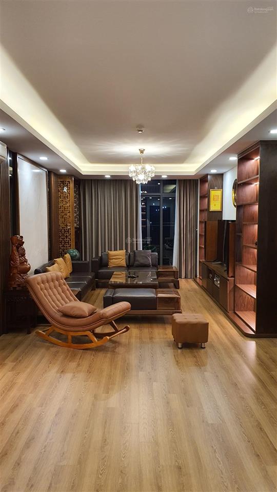 Bán căn hộ 3phòng ngủ, giá siêu rẻ 12,8 tỷ, 148.5m2, toà discovery complex, 302 cầu giấy