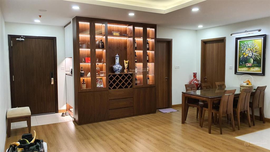 Bán căn hộ 3phòng ngủ, giá siêu rẻ 12,8 tỷ, 148.5m2, toà discovery complex, 302 cầu giấy