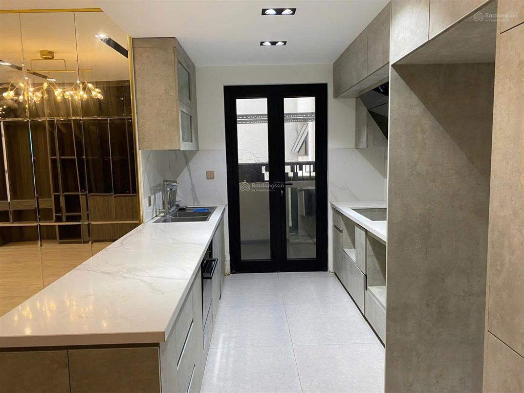 Chính chủ bán căn 100m2 3pn full nội thất, bc hướng đn ở luôn 9,3 tỷ