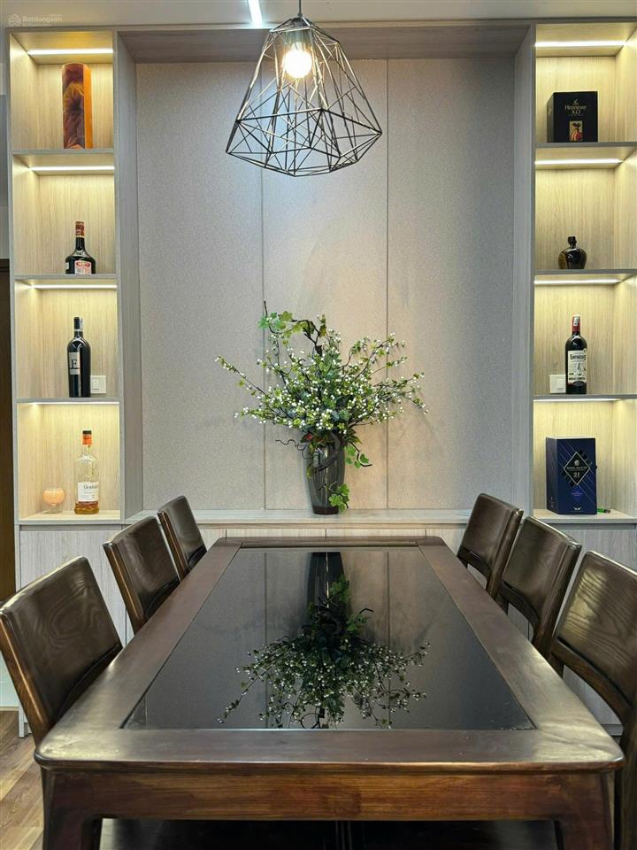 Bán căn hộ 2 phòng ngủ, giá siêu rẻ 6.9 tỷ, 75m2, toà b14 kim liên